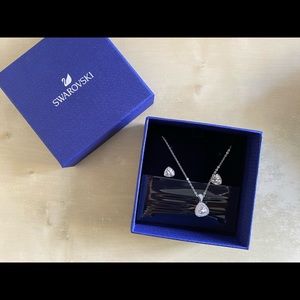 Swarovski Necklace & Earring Set